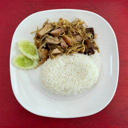 ข้าวราดผัดขิง