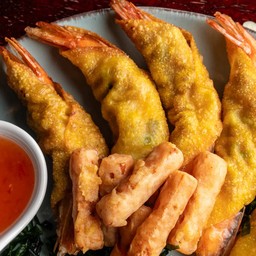 กุ้งห่มผ้า