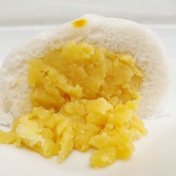 ซาลาเปาไส้ครีม ( Custard Cream Bun )