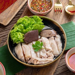 ไก่สับสิงค์โปร์ +น้ำราดสูตรเด็ด ( กับข้าว )