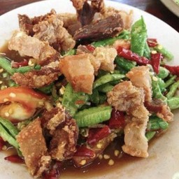 ตำถั่วหมูกรอบ