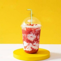 สตอเบอร์รี่โยเกิร์ต