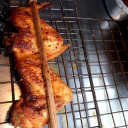 ปีกไก่ย่าง