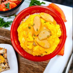 ข้าวไข่ข้น-ไส้กรอกไก่