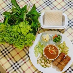 ป้าเก๋แหนมเนือง