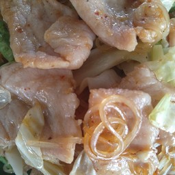 ผัดไทหมูหมักห่อไข่