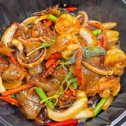 เส้นใหม่ขี้เมารวมมิตร