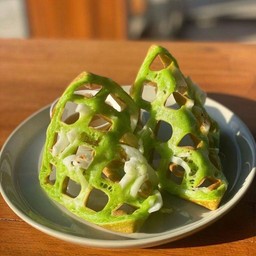 วาฟเฟิลรสใบเตย(pandan waffle)-(size s)