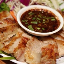 คอหมูย่าง