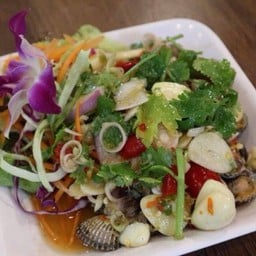 ยำหอยแครง