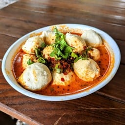 ก๋วยเตี๋ยวลูกชิ้นจริงใจ