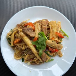คั่วหน่อไก่