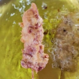 หมูทอดเสียบไม้ ข้าวหมูทอด เทียนทะเล20