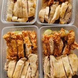 ข้าวมันไก่ต้มผสมไก่ทอด