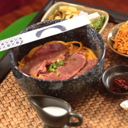ข้าวซอยเนื้อใบพาย Australia - แม่บัว