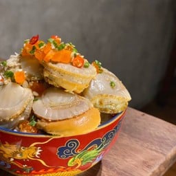 •ข้าวหอยเชลล์ญี่ปุ่นคั่วไข่แดงเค็มพริกสด