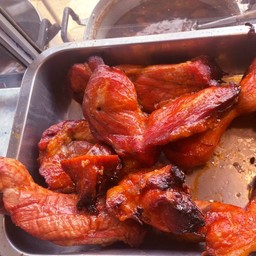 หมูแดง กิโลละ 900