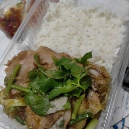 เบคอนอบวุ้นเส้นราดข้าว