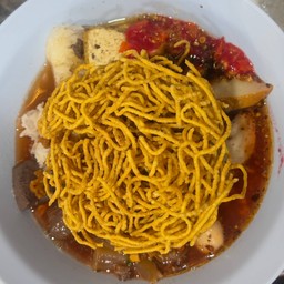 หมี่กรอบเย็นตาโฟต้มยำ