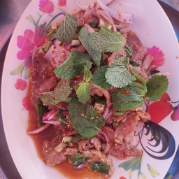 ก้อยหมูดิบ