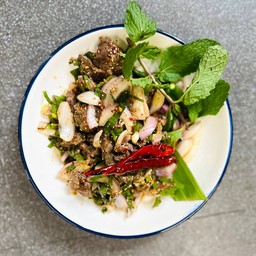 น้ำตกเนื้อน่องลาย