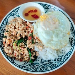 ข้าวกะเพราไก่สับ
