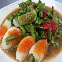 ตำถั่วไข่ต้ม