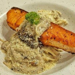 คาโบนาร่าปลาแซลมอล