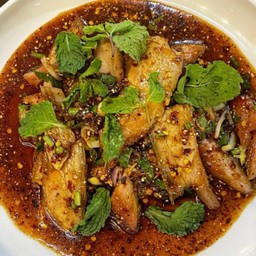 น้ำตกคอหมูย่าง