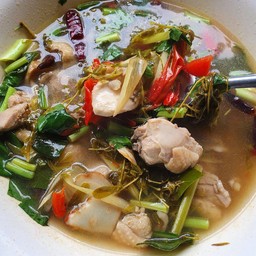 ต้มไก่ใบมะขาม