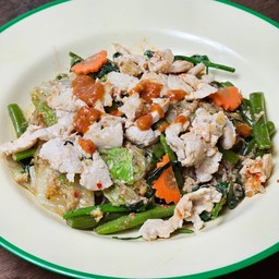 สุกี้แห้งไก่