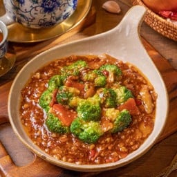 M55. ผัดบล็อคโคลี่กุ้ง XO