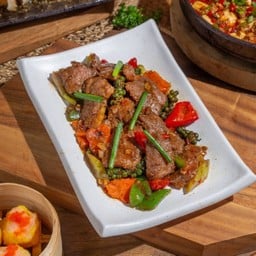 M5. เนื้่อผัดพริกไทยดำ