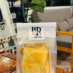 ขนมปังกระเทียมกรอบ