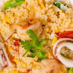 ข้าวผัดทะเล