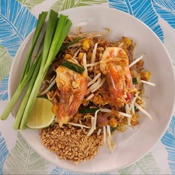 ผัดไทยวุ้นเส้นกุ้งสด
