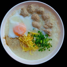 หมู ไข่ พิเศษ