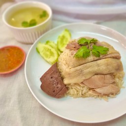 ข้าวมันไก่เหนียวต้ม