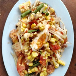 ตำข้าวโพดไข่เค็ม