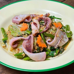 สุกี้แห้งปลาหมึก