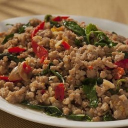 กะเพราหมูสับ (กับข้าว)