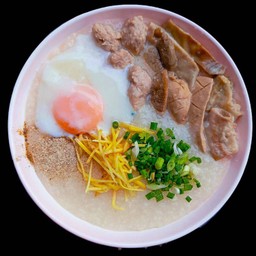 ทุกอย่าง ใส่ไข่ พิเศษ