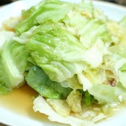 กะหล่ำผัดน้ำปลา