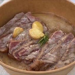 Meating นักล่าเนื้อรวมตัวกันโดยมิได้นัดหมาย ลำลูกกา