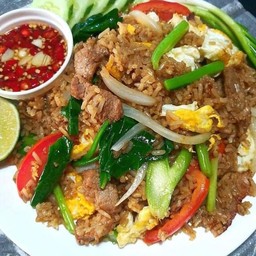 ข้าวผัดรถไฟ