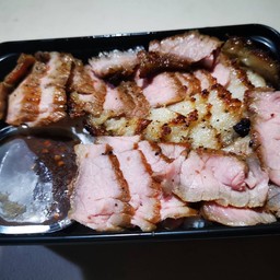 ข้าวหน้าหมูย่าง