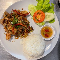 ข้าวหมู3ชั้นผัดพริกเกลือ