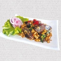 M36. กะเพราหมูสับไข่เยี่ยวม้า