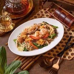 N12. ผัดหมี่ฮฮ่องกง Size M