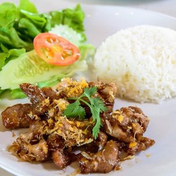 ข้าวหมูทอดกระเทียม